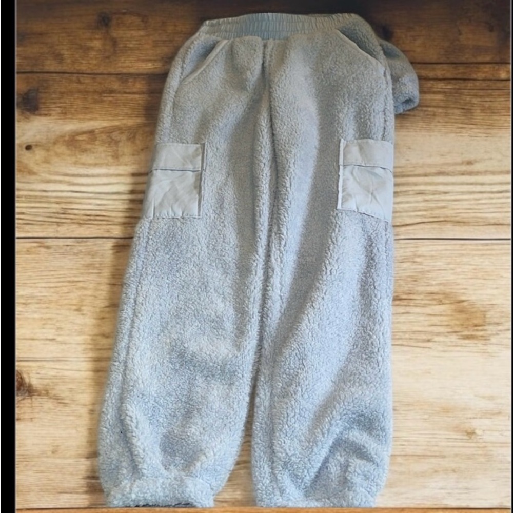 Hippie Rose Plush cargo jogger